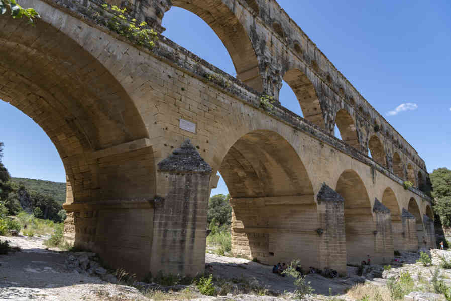 Francia - Vers-Pont-du-Gard - Pont du Gard 007.jpg
